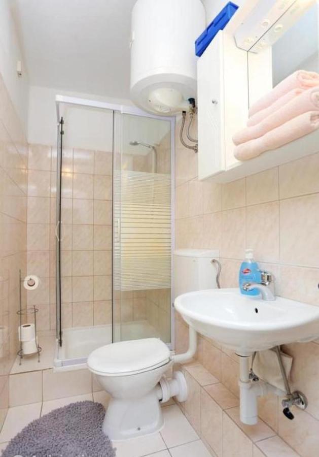 Apartment Andela Каштела Экстерьер фото